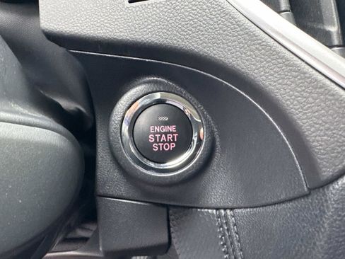 Used 2024 Subaru Forester Premium image 30