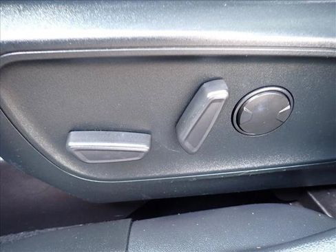 Used 2020 Ford Escape Titanium AWD/4WD image 14