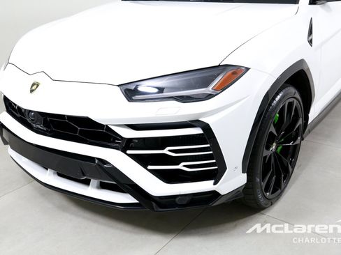 Used 2019 Lamborghini Urus AWD/4WD image 39