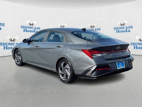Used 2024 Hyundai Elantra Limited image 5