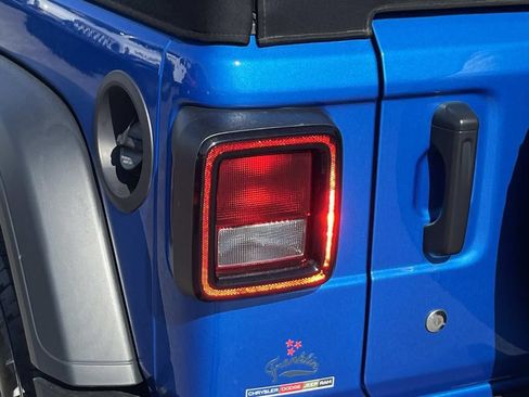 Used 2024 Jeep Wrangler Sport AWD/4WD image 13