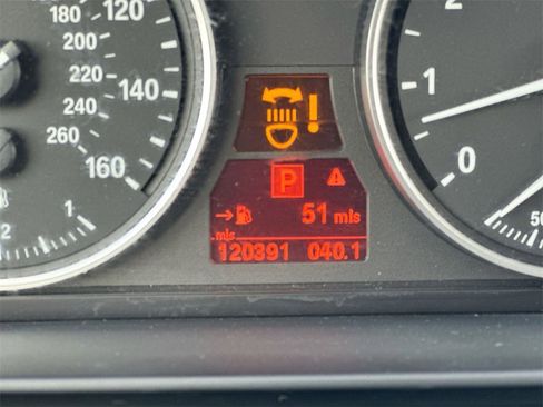 Used 2010 BMW 528i Sedan image 13