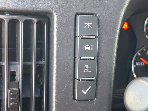 Used 2024 GMC Savana 2500 w/ Driver Convenience Package image 25