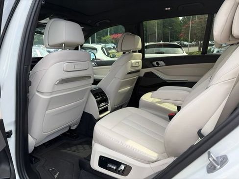 Used 2023 BMW X7 xDrive40i w/ Executive Package AWD/4WD image 11