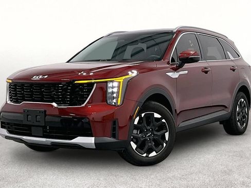 Used 2025 Kia Sorento S w/ Panoramic Sunroof Package AWD/4WD image 14
