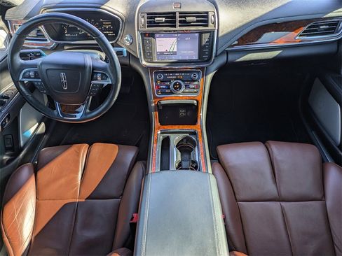 Used 2020 Lincoln Continental Reserve w/ Luxury Package image 16