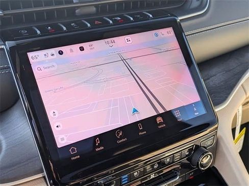 New 2025 Jeep Grand Cherokee Limited w/ Luxury Tech Group II RWD image 12