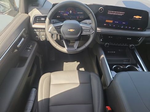 New 2026 Chevrolet Suburban LT w/ Comfort Package RWD image 17