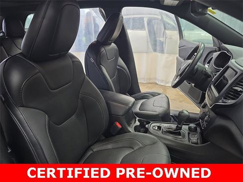 Used 2021 Jeep Cherokee Latitude Lux 80th Anniv w/ Quick Order Package 26U 80TH image 10