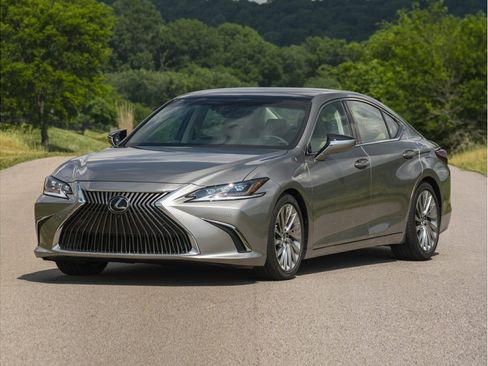 Used 2021 Lexus ES 300h w/ Premium Package image 2