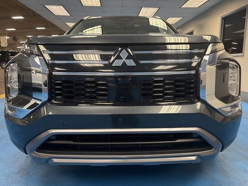 Used 2025 Mitsubishi Outlander SEL image 15