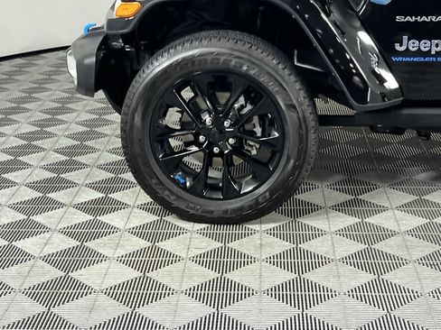 Certified 2023 Jeep Wrangler Unlimited Sahara image 12
