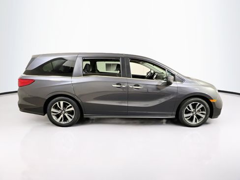 Used 2023 Honda Odyssey Touring image 4