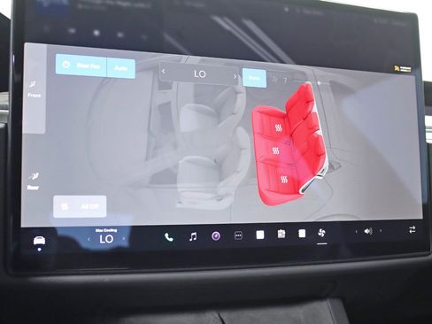 Used 2022 Tesla Model S image 19