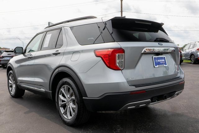 Used 2023 Ford Explorer XLT w/ Equipment Group 202A AWD/4WD image 8