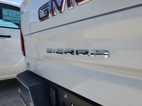 New 2026 GMC Sierra 1500 SLT w/ SLT Premium Plus Package AWD/4WD image 8