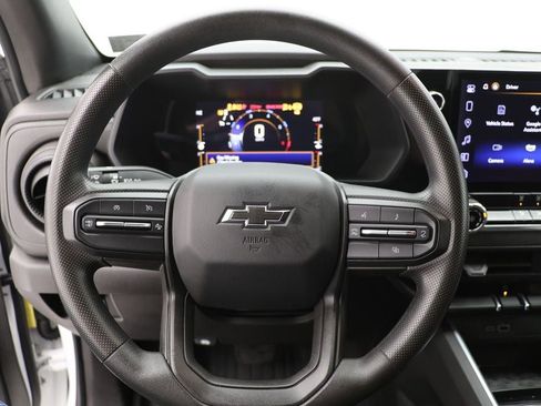 Used 2023 Chevrolet Colorado Trail Boss image 18