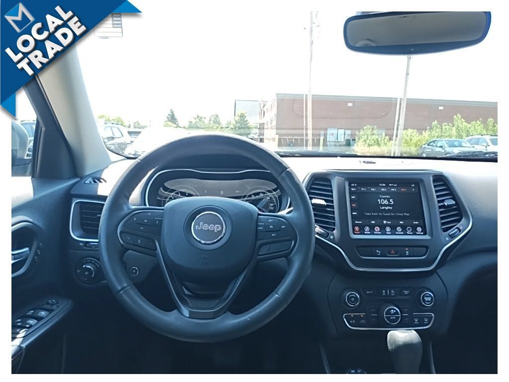 Used 2021 Jeep Cherokee Trailhawk w/ Premium Leather Package AWD/4WD image 19