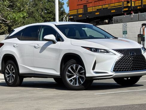 Used 2020 Lexus RX 350 FWD w/ Accessory Package image 2
