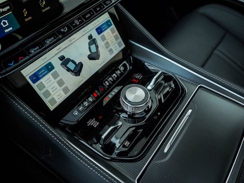 New 2026 Jeep Grand Wagoneer L Summit AWD/4WD image 30