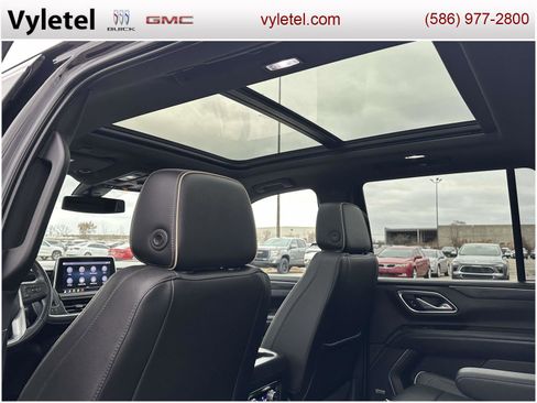 Certified 2021 GMC Yukon SLT w/ SLT Luxury Plus Package image 16