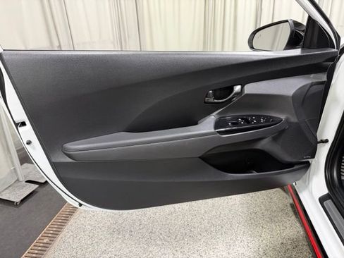 Used 2022 Hyundai Veloster N FWD image 17