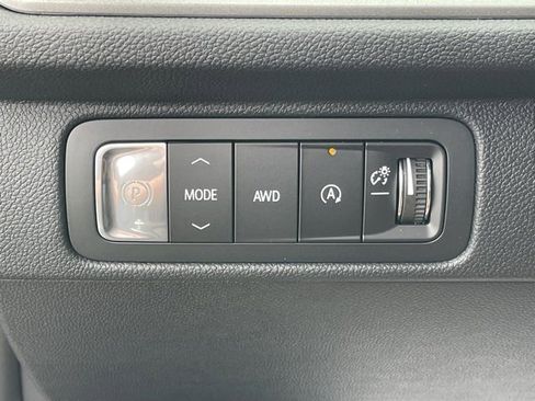 New 2026 Chevrolet Traverse LT w/ Midnight/Sport Edition image 26