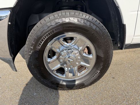 Used 2019 RAM 3500 Tradesman w/ Chrome Appearance Group AWD/4WD image 23