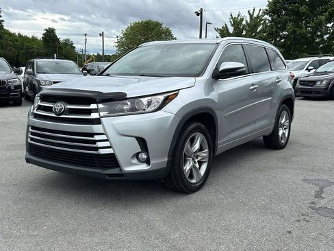 Used 2017 Toyota Highlander Limited FWD image 7