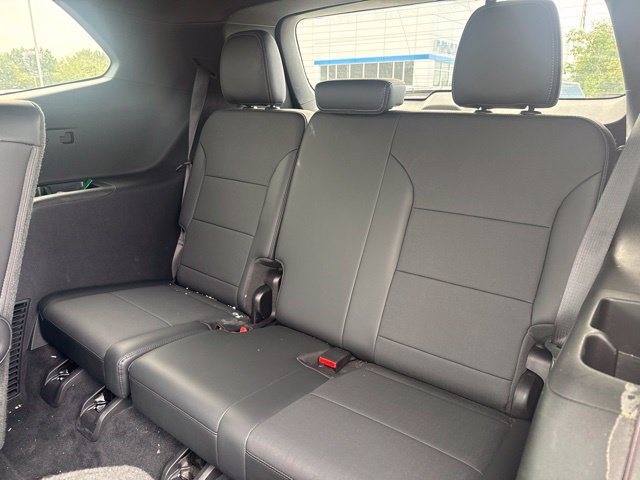 Used 2026 Buick Enclave Preferred FWD image 7