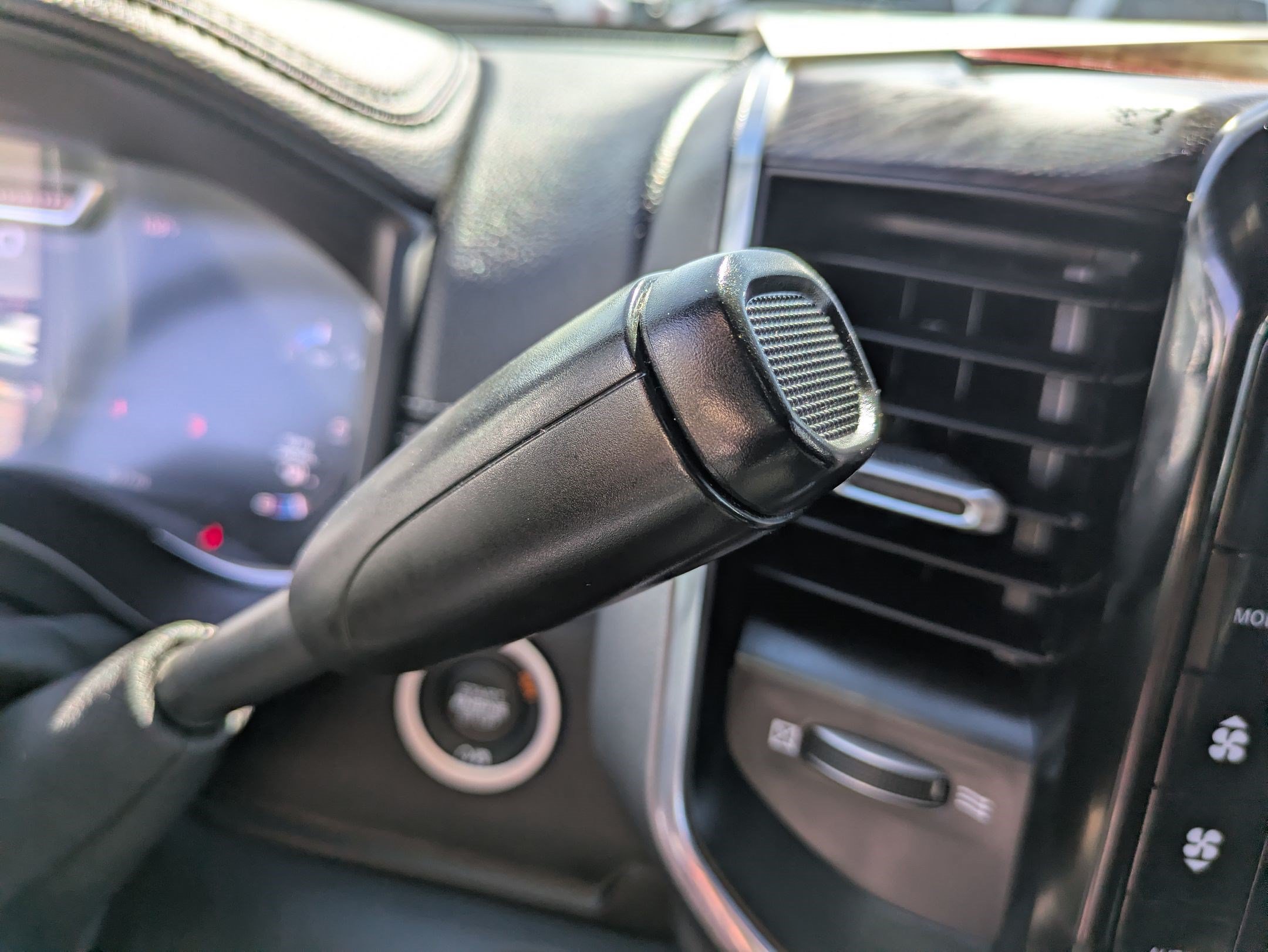 Used 2025 RAM 2500 Laramie AWD/4WD image 26