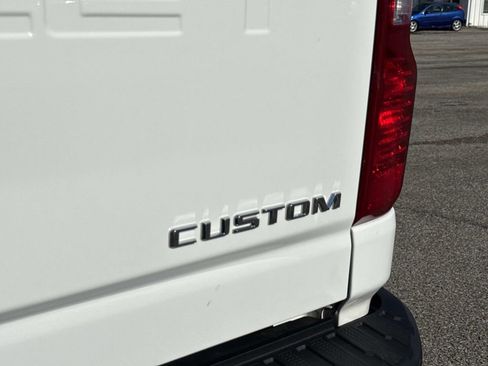 Used 2023 Chevrolet Silverado 2500 Custom w/ Custom Value Package image 14