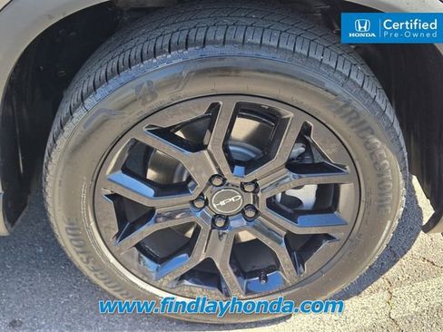 Certified 2025 Honda Pilot Touring image 9