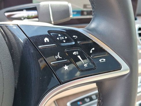 Used 2023 Mercedes-Benz E 350 4MATIC Sedan image 24
