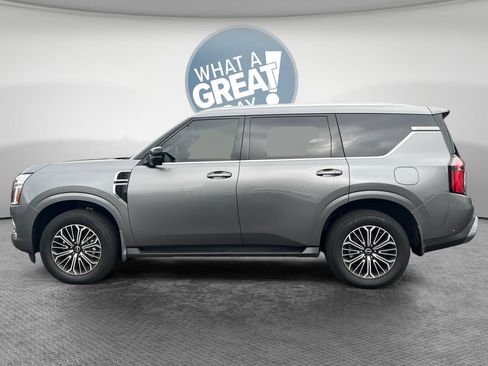 Used 2026 Nissan Armada SL w/ Captain's Chari Seat Package RWD image 7