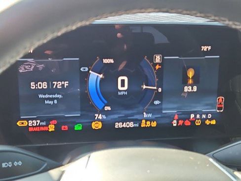 Used 2025 Chevrolet Equinox EV LT w/ Convenience Package FWD image 12
