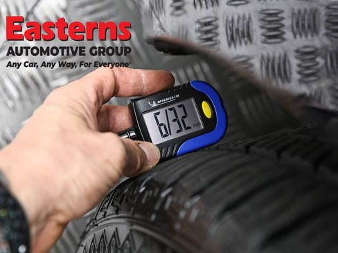 Used 2021 Kia Sedona EX image 30