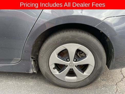 Used 2015 Toyota Prius Three FWD image 4