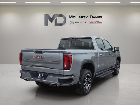 Certified 2024 GMC Sierra 1500 AT4 w/ Technology Package AWD/4WD image 14