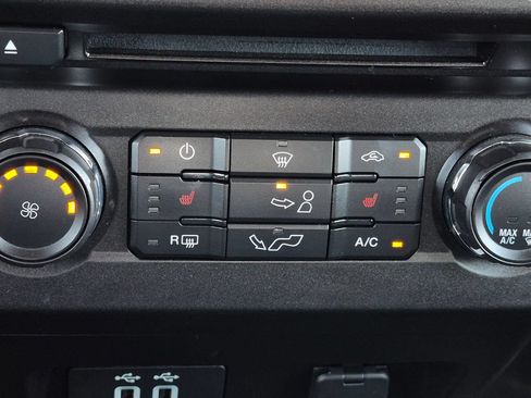 Used 2018 Ford F150 XLT w/ Equipment Group 302A Luxury AWD/4WD image 25