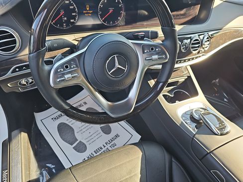 Used 2019 Mercedes-Benz S 560 4MATIC Sedan image 17
