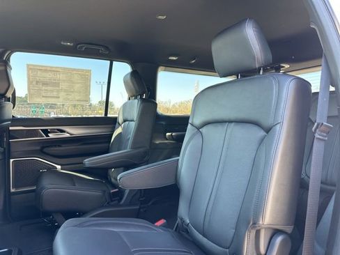 New 2026 Jeep Grand Wagoneer Limited image 31