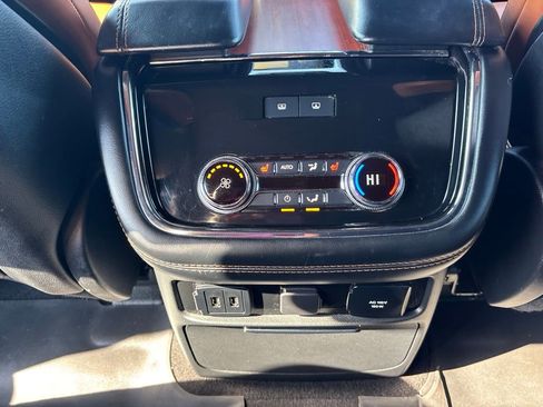 Used 2020 Lincoln Navigator Reserve w/ Equipment Group 208A Reserve AWD/4WD image 21