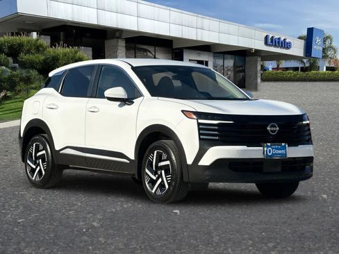 Used 2025 Nissan Kicks SV FWD image 10