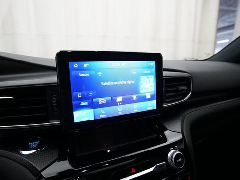 Used 2023 Ford Explorer ST-Line w/ Class IV Trailer Tow Package image 6