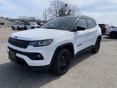 Certified 2022 Jeep Compass Altitude w/ Convenience Group image 10