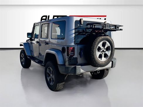 Used 2016 Jeep Wrangler Unlimited Sahara w/ Connectivity Group image 5