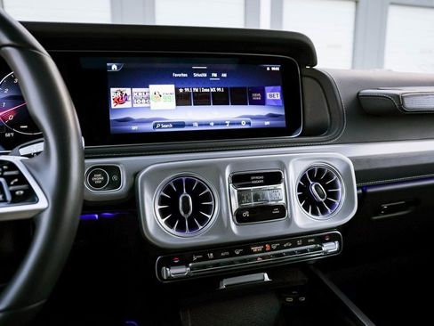 Used 2025 Mercedes-Benz G 550 w/ Manufactur Interior Package image 11