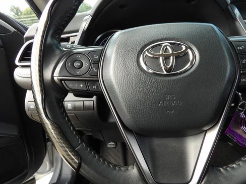 Used 2024 Toyota Camry SE image 22