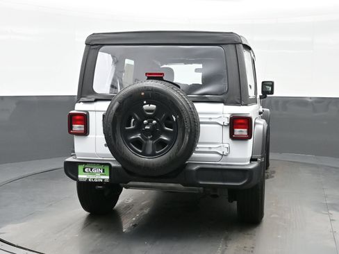Used 2023 Jeep Wrangler Sport image 7